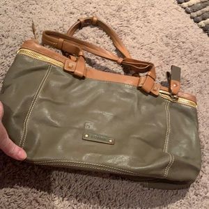 Beautiful leather purse !